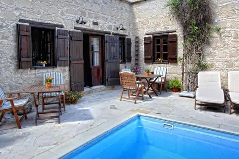 Leonidas Village Houses in Goudi — foto 18