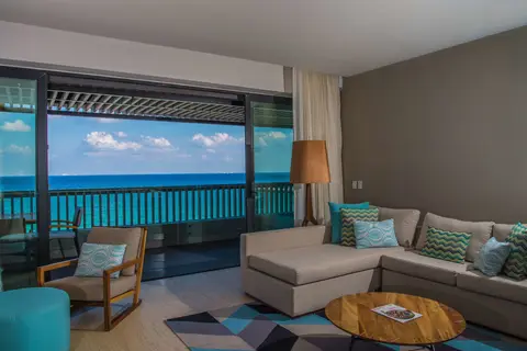 Devossion by Live Aqua Playa del Carmen in Playa del Carmen, foto 8
