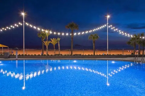 Cimbel in Benidorm — foto 24