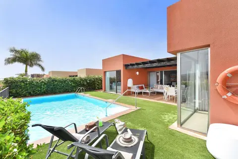 Villas Par 4 in San Bartolomé de Tirajana