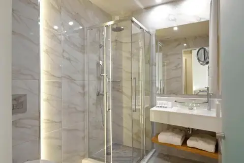 Athens Avenue Hotel in Athene — foto 29