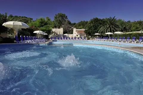 Baia Degli Aranci in Vieste — foto 2