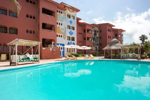 Selina Cancun Laguna Hotel Zone in Cancùn