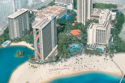 Hilton Hawaiian Village Waikiki Beach Resort in Honolulu