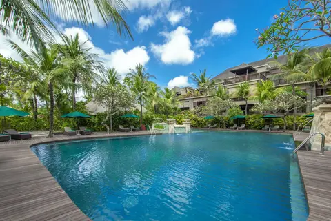 Hotel Legian Beach in Kuta — foto 15
