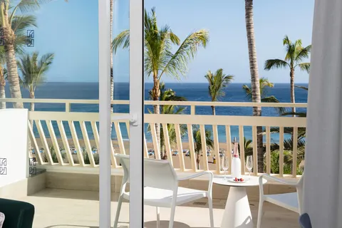 Plus Fariones Suite Hotel foto 6