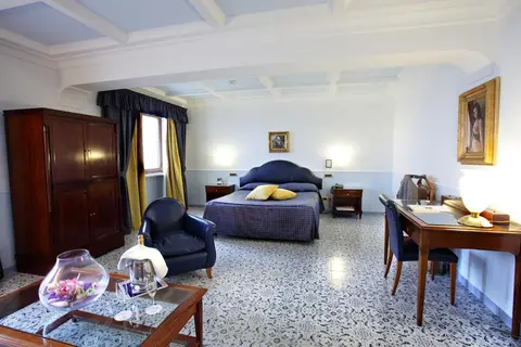 Lloyd's Baia Hotel in Vietri Sul Mare — foto 10
