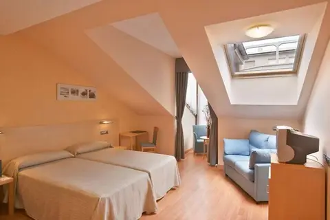 Hotel Marqués in Gijon — foto 26