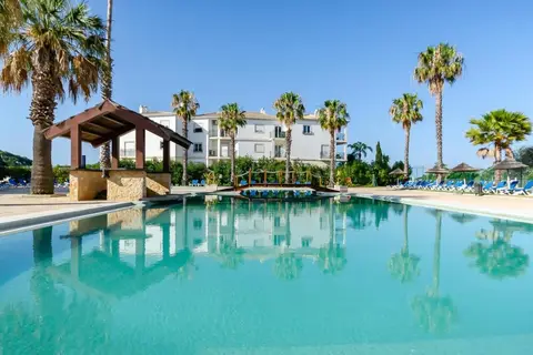 Turim Estrela do Vau Hotel in Mexilhoeira Grande — foto 24
