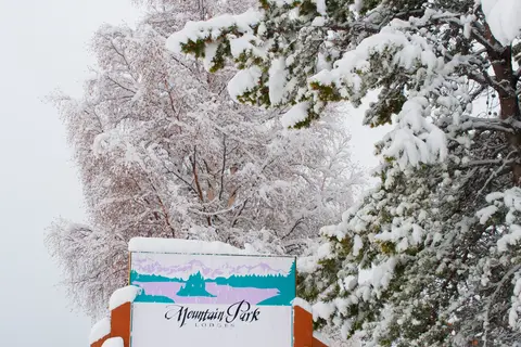 Marmot Lodge in Jasper, Alberta — foto 2