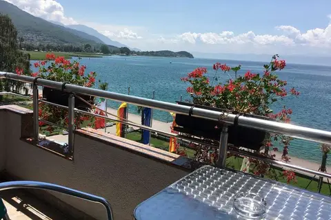 Villa Tino Pub in Охрид — foto 5