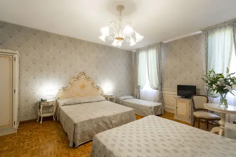 Palazzo Guardi in Venetië, foto 15