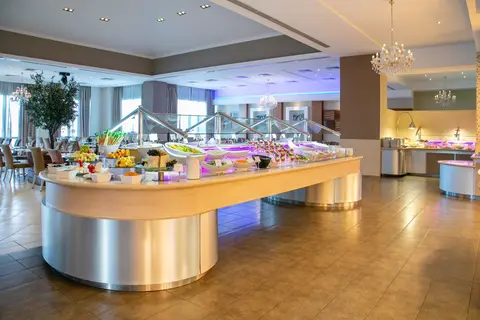 Atlantica Miramare Beach in Limassol — foto 19