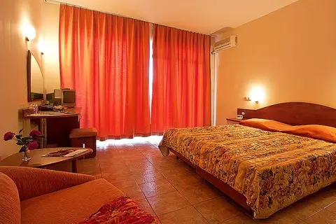 Hotel Ljuljak in Люляк — foto 22