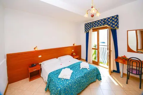 Hotel Garda Bellevue in Limone sul Garda, foto 4
