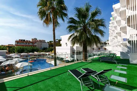 Paguera Beach in Palma — foto 13
