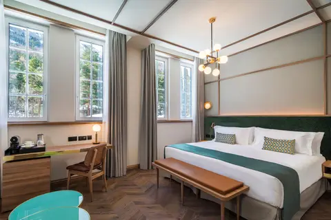 Canfranc Estación, a Royal Hideaway Hotel in Pyreneeën — foto 14