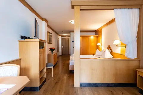 Hotel Cesa Tyrol in Canazei - Cianacei — foto 16