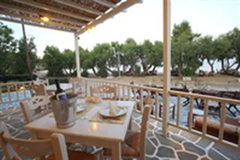 Paros Inn Hotel in Πίσω Λιβάδι — foto 21