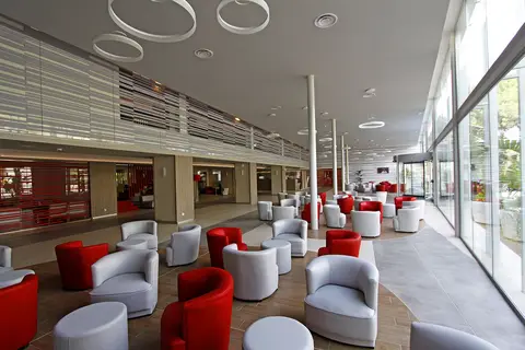 BG Tonga Tower Design Hotel & Suites in Santa Margalida — foto 23