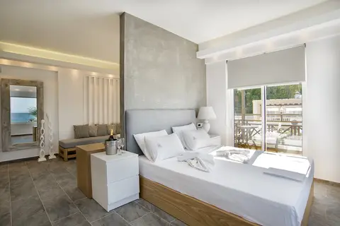 Porto Kalamaki Hotel in Agia Marina — foto 23