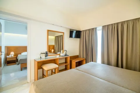 Fly & Go Hiona Holiday Resort foto 11