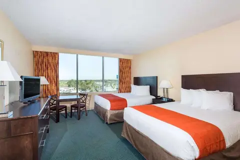 Ramada by Wyndham Kissimmee Gateway in Kissimmee — foto 8