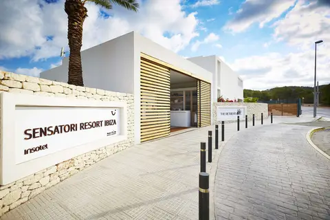 Insotel Tarida Beach Resort & Spa in Urbanització Cala Tarida — foto 13