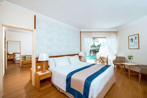 Hotel Constantinou Bros Athena Beach in Γεροσκήπου — foto 17