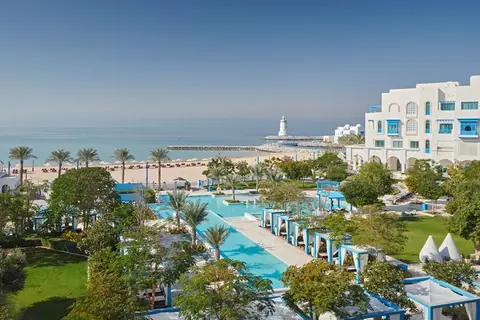 Hilton Salwa Beach Resort & Villas in أبو سمرة