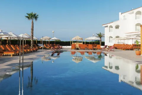 Caramelo Marina Cala'n Bosch - adults only foto 1