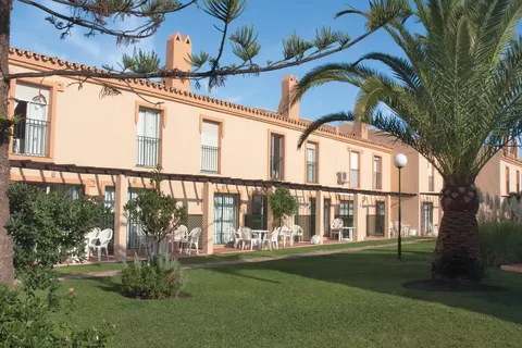 Ramada Hotel & Suites by Wyndham Costa del Sol foto 2