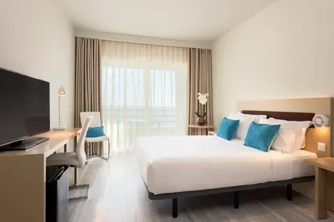 Hotel TRYP by Wyndham Lisboa Caparica Mar in Costa da Caparica — foto 23