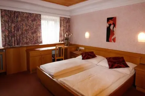 Landgasthof Almerwirt in Maria Alm am Steinernen Meer — foto 2