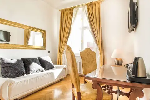Charles Bridge Palace in Praag, foto 7
