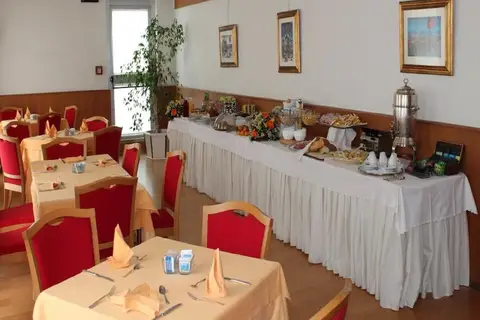 Grand Hotel Leon d'Oro in Bari — foto 12