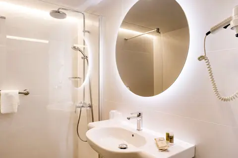 ibis Styles Figueres Ronda in Figueres — foto 15