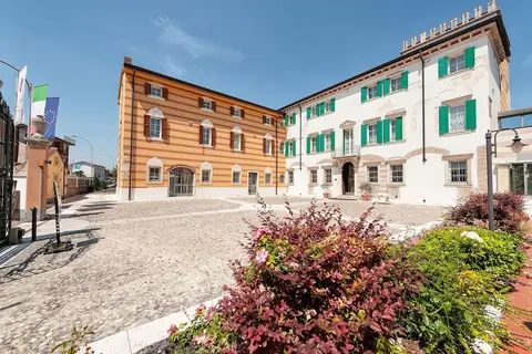 Hotel Villa Malaspina in Castel d'Azzano — foto 14