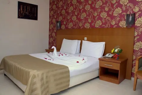 Surtel in Kusadasi — foto 2