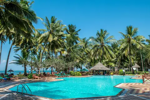 Serena Beach Resort & Spa in Kasemeni ward — foto 16
