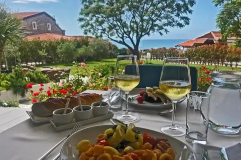 Hotel Sato in Sutomore — foto 24