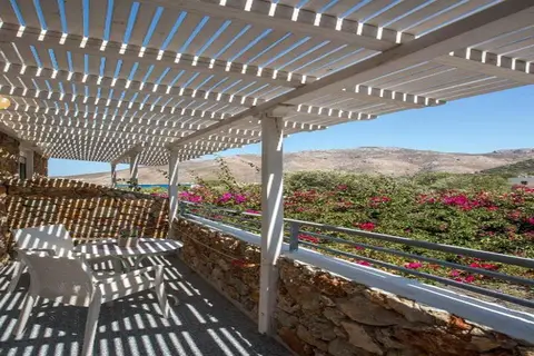 Irini Hotel in Λιβάδια — foto 8