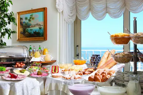 Hotel Corallo Sorrento in Sant'Agnello — foto 15