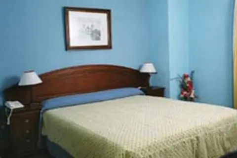 Hotel Miranda & Suizo in San Lorenzo de El Escorial — foto 19