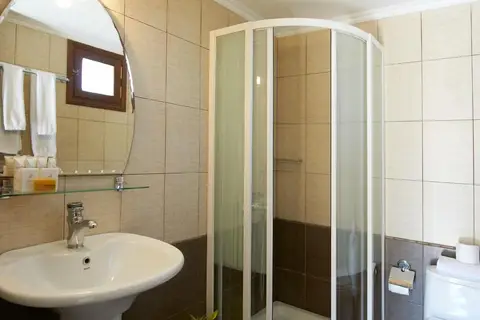 Iapetos Hotel in Ano Symi, foto 17