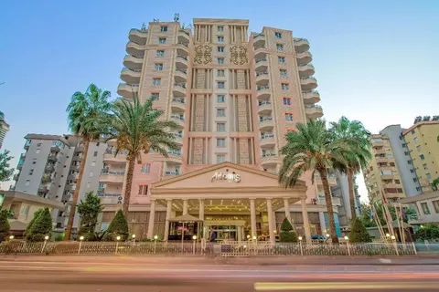 Adonis Hotel in Muratpaşa