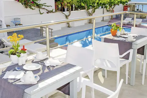 RK Beach Hotel in Thira Municipal Unit, foto 10
