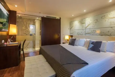 Hotel Gran Ultonia in Gerona — foto 4