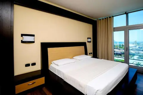 Vlora International in Vlorë — foto 2