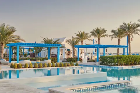 Hilton Salwa Beach Resort & Villas in أبو سمرة — foto 21